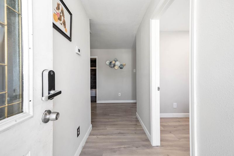 roommates in Undisclosed, Houston, TX 77021 Move-In Ready Home in Houston's South Side | All Utilities Included (id. 32058) - cirtru.com