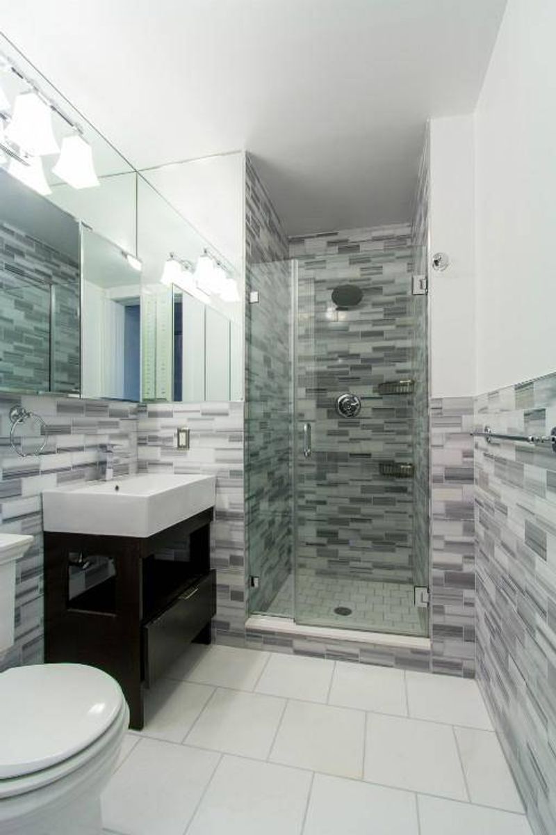 roommates in Burbank Private Room in 3Bed.1Bath - cirtru.com
