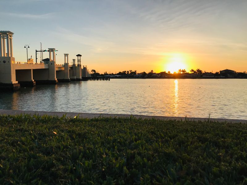 roommates in Treasure Island Entire Place 1Bed.1.5Bath - cirtru.com