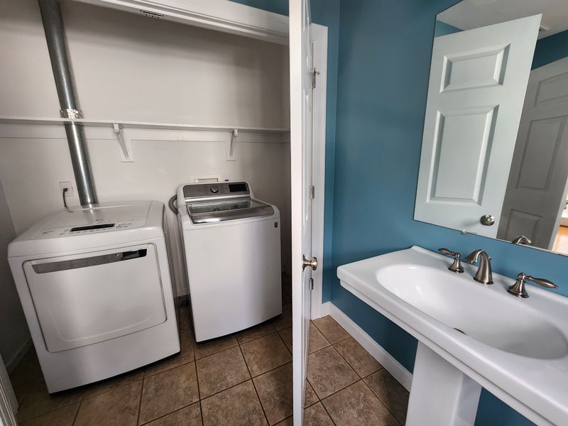 roommates in Malden Private Room in 5Bed.1.5Bath - cirtru.com