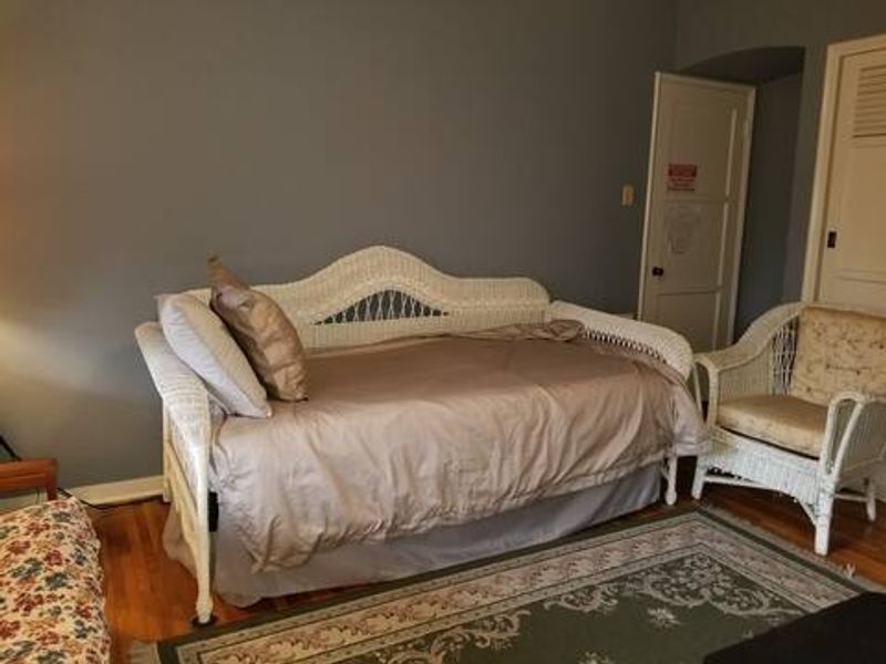 Private Room in 1Bed.1Bath