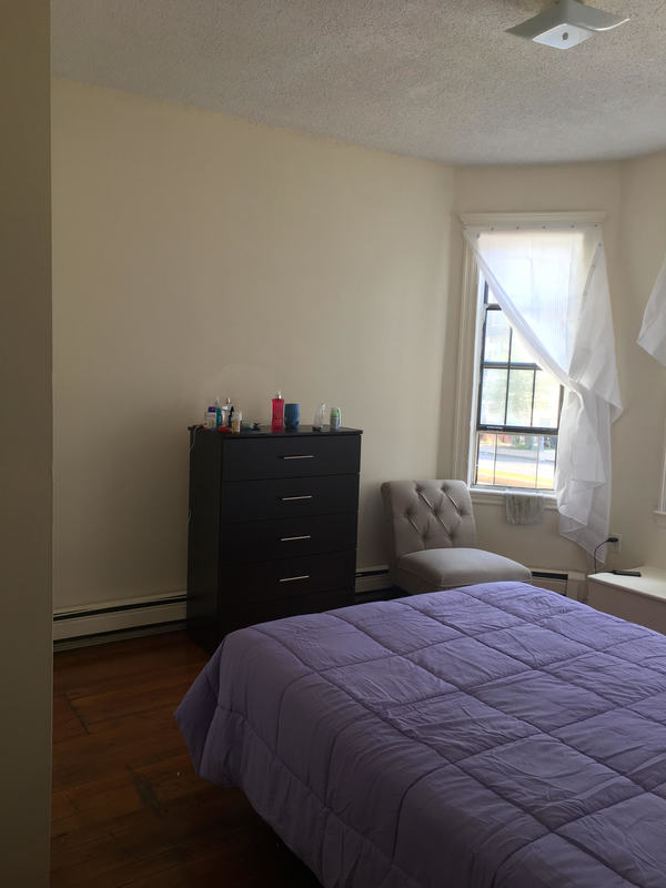 Private Room in 3Bed.1Bath