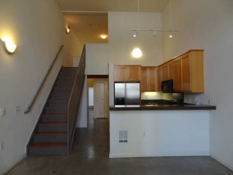 Roommate wanted!! Downtown Oakland