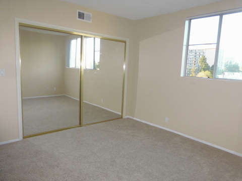roommates in Los Angeles Private Room in 2Bed.2Bath - cirtru.com
