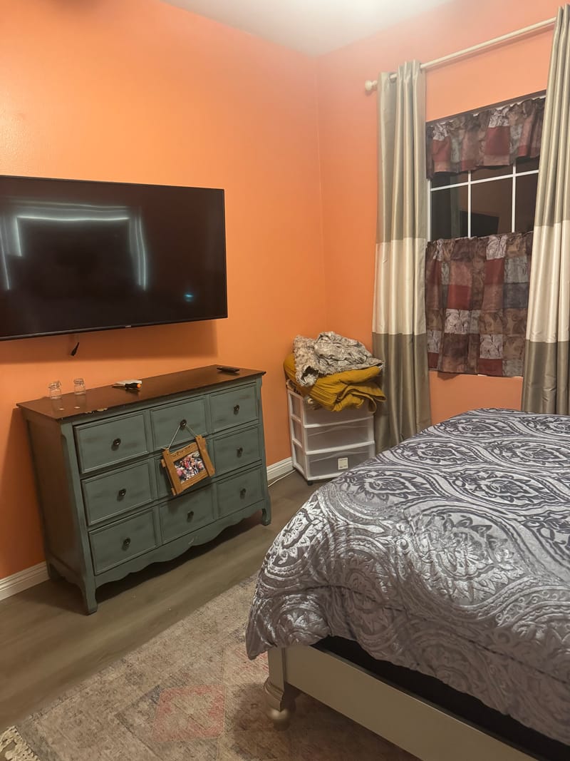 Private Room in 1Bed.1Bath