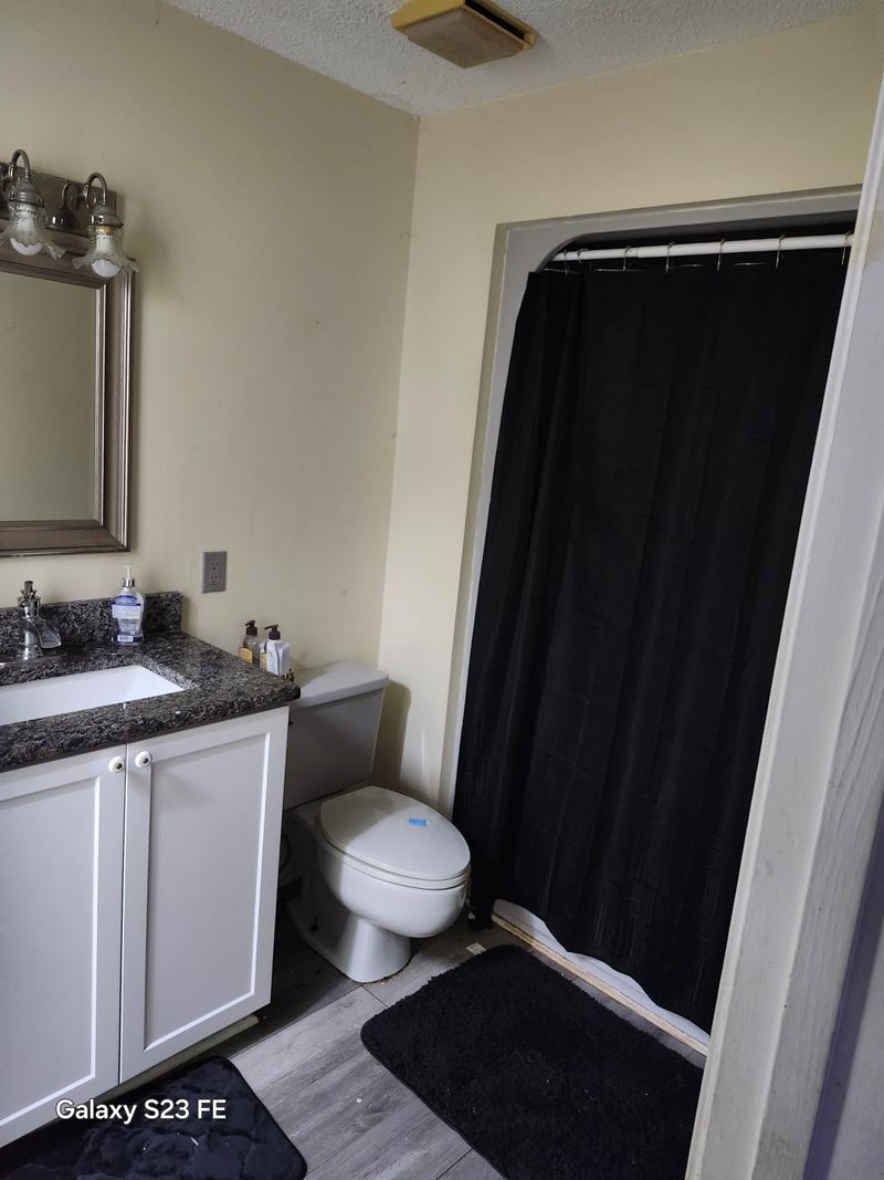 roommates in Salisbury Private Room in 3Bed.1Bath - cirtru.com