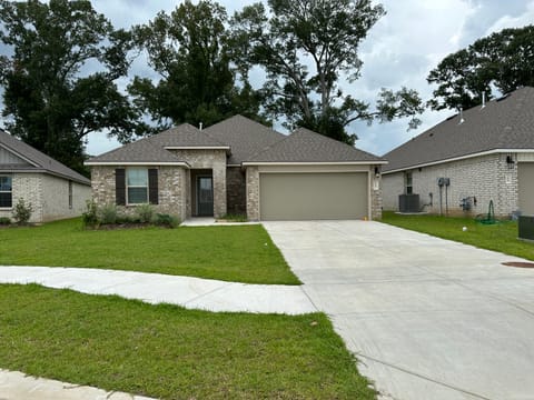 roommates in Lafayette Private Room in 3Bed.2Bath - cirtru.com