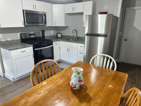 Entire Place 3Bed.1Bath