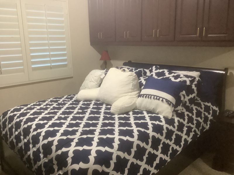roommates in La Quinta Room4Bed.2.5Bath - cirtru.com