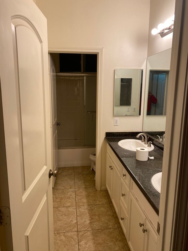 roommates in Chino Private Room in 5Bed.4Bath - cirtru.com