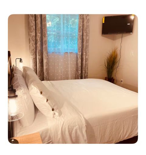 Private Room in 3Bed.1Bath