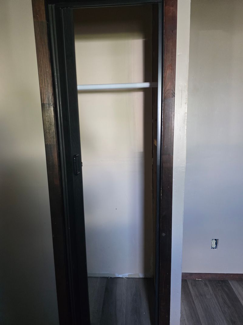 roommates in Sterling Private Room in 4Bed.2Bath - cirtru.com
