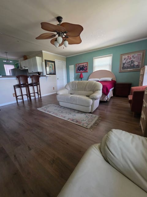 Private Room in 2Bed.1Bath