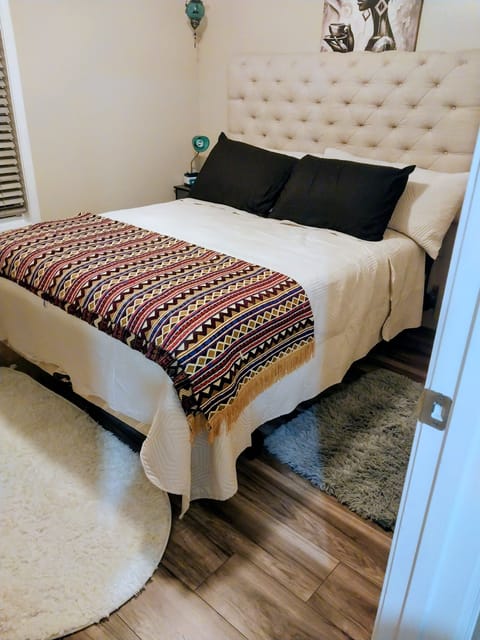 Private Room in 1Bed.1Bath