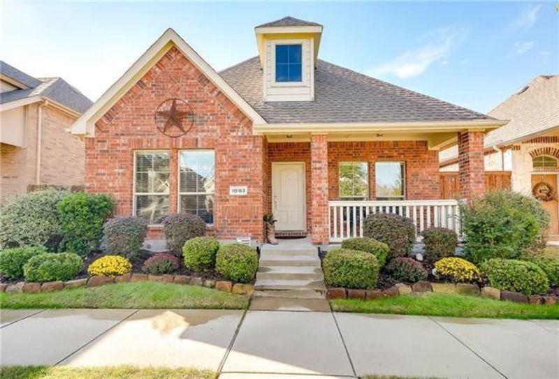 Beautiful Furnished House in Frisco