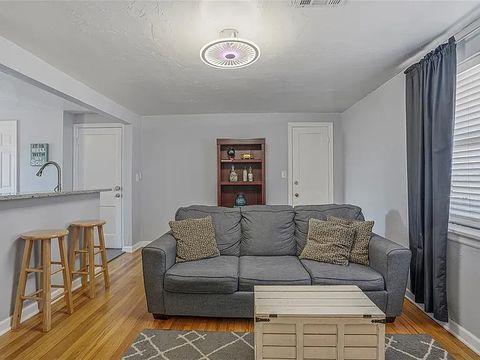 Private Room in 2Bed.2Bath