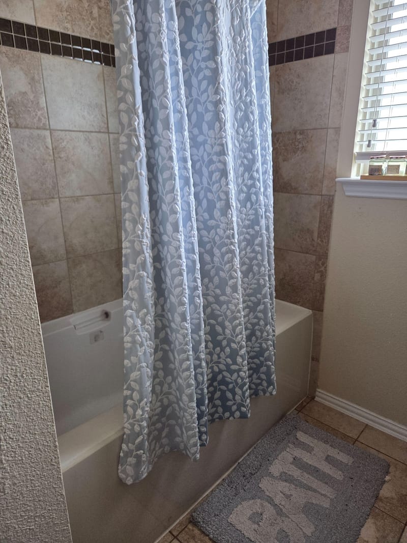 roommates in Undisclosed, Royse City, TX 75189 Serenity Staycation Soul (id. 31199) - cirtru.com
