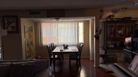 Private Room in 2Bed.2Bath