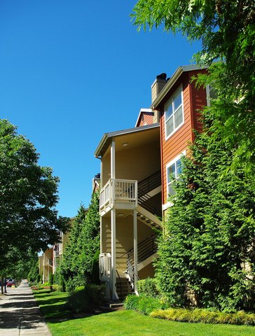 roommates in Hillsboro Private Room in 2Bed.1Bath - cirtru.com