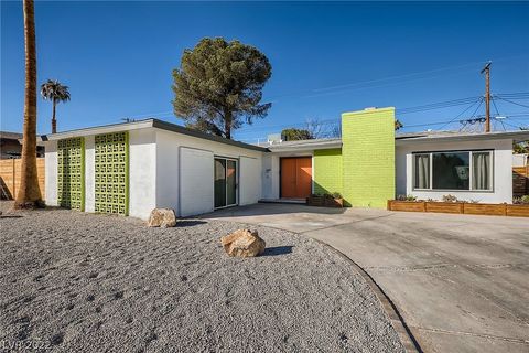 roommates in Las Vegas $2,995 - 3 Bedroom 2 Bathroom House - cirtru.com