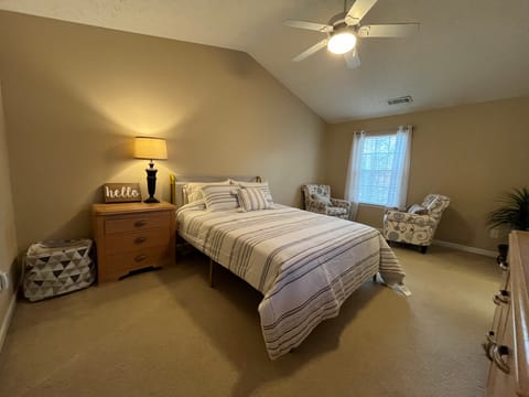 roommates in Cumming Private Room in 2Bed.2.5Bath - cirtru.com