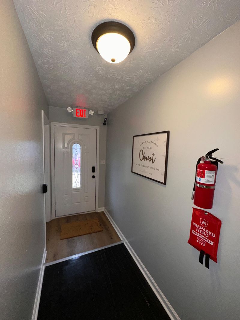 roommates in Undisclosed, Indianapolis, IN 46202 Riverside Home, a 5 minute walk to transit stop Harding St & 21st St (id. 24895) - cirtru.com