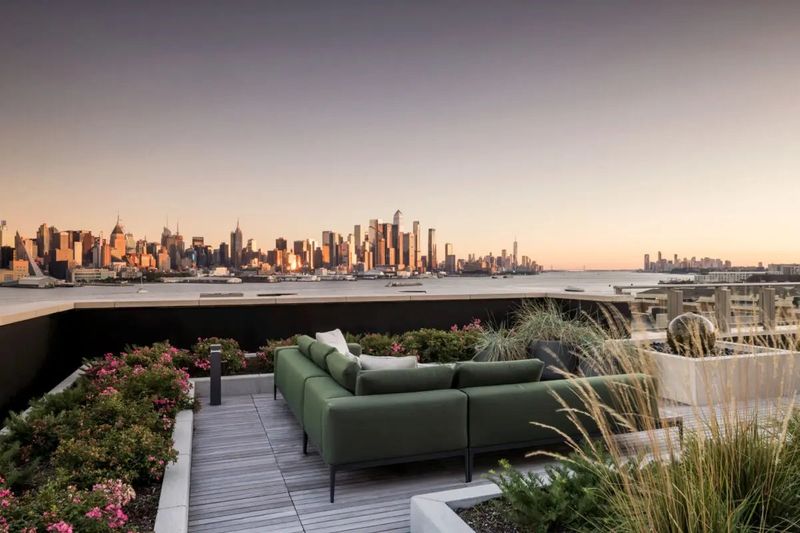 roommates in West New York Entire Place 1Bed.1Bath - cirtru.com