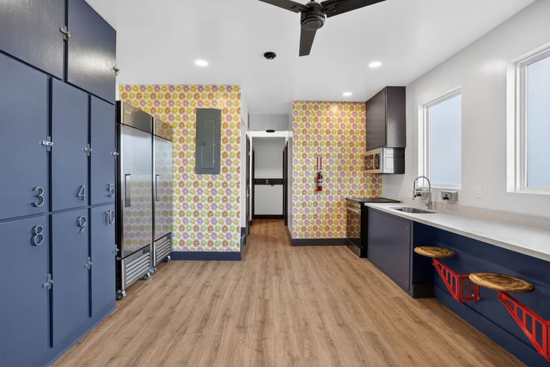 roommates in Undisclosed, New Orleans, LA 70116 Modern New Construction Housing Ideal for Hospitality & Service Industry Workers | All Utilities Included | Minutes from French Quarter & Frenchmen Street, New Orleans (id. 30990) - cirtru.com