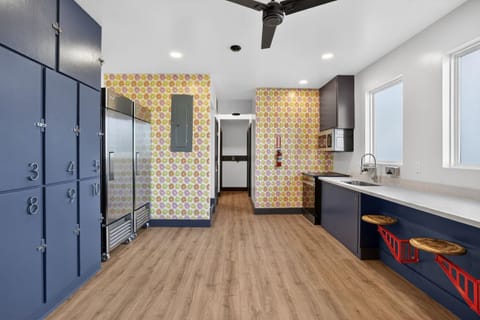 Modern New Construction Housing Ideal for Hospitality & Service Industry Workers | All Utilities Included | Minutes from French Quarter & Frenchmen Street, New Orleans (id. 30990)