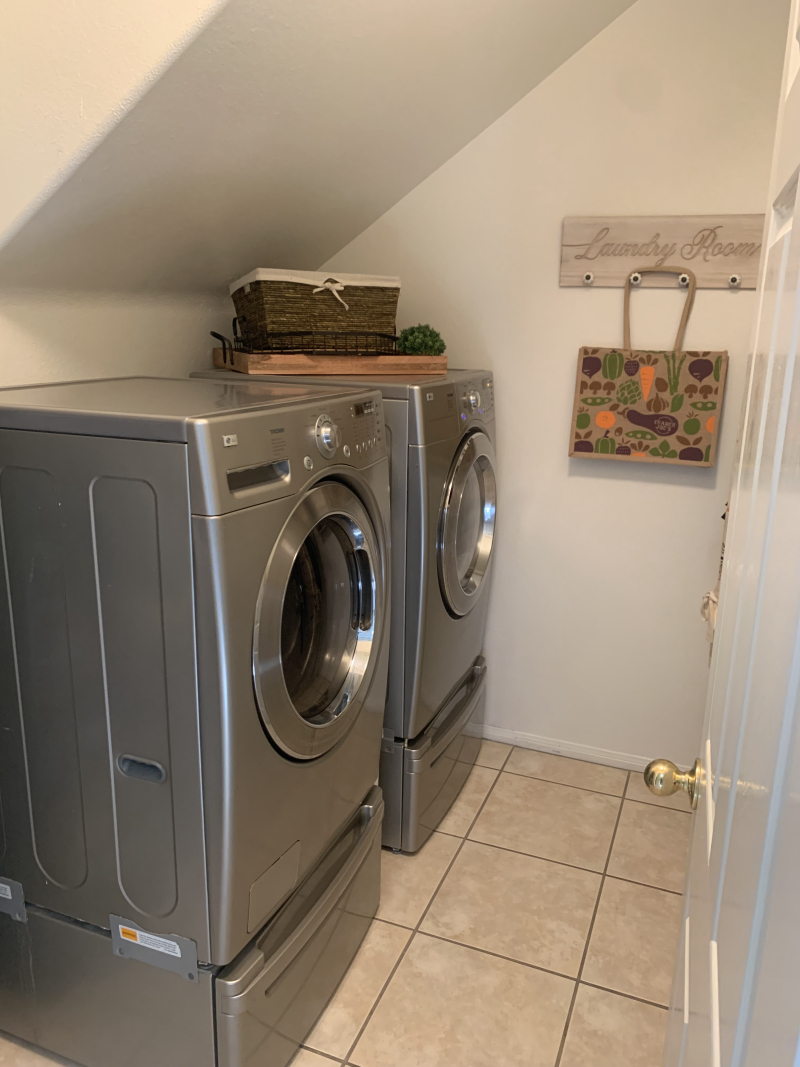 roommates in Eastvale Private Room in 4Bed.2.5Bath - cirtru.com