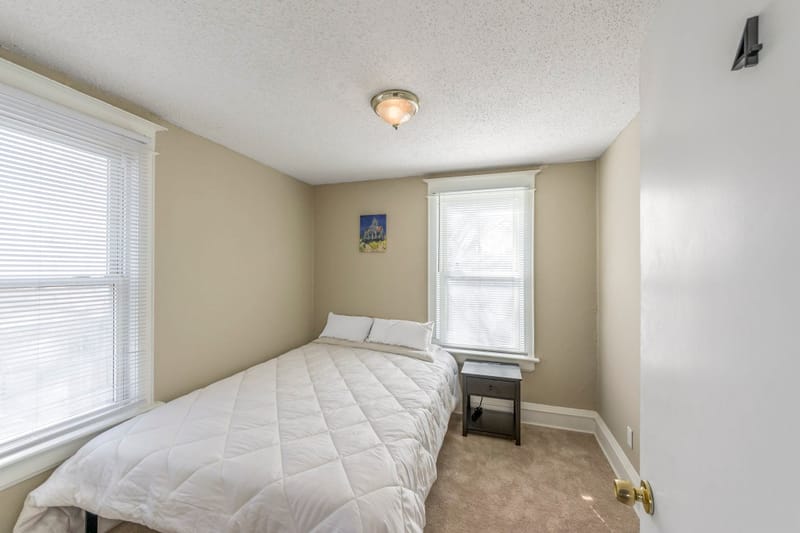roommates in Undisclosed, Kansas City, MO 64123 Homey & comfortable Kansas City House. (id. 6360) - cirtru.com
