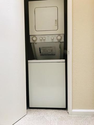 roommates in Sunnyvale Living Room to be shared 3Bed.2Bath - cirtru.com