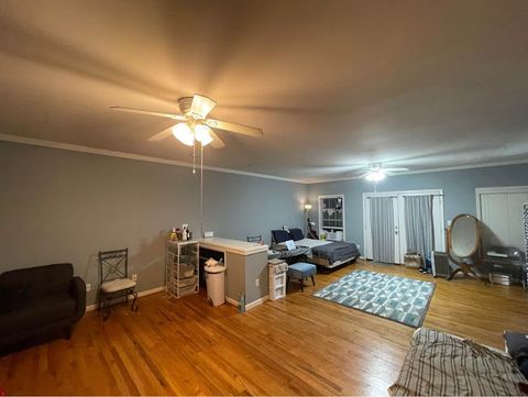 Private Room in 3Bed.1Bath