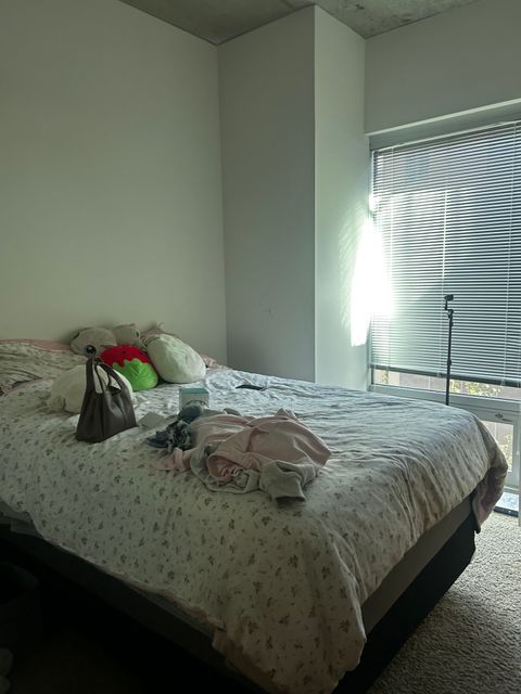 Private Room in 3Bed.3Bath