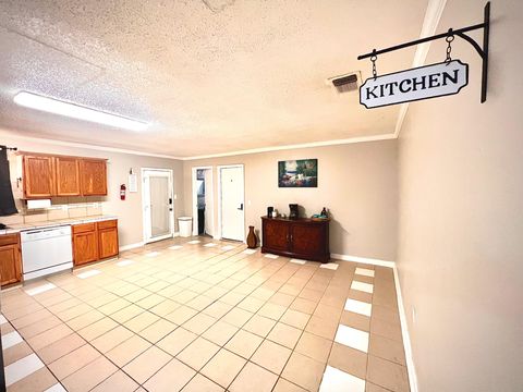 Clean, Safe and Respectful North East Home. (id. 26422)