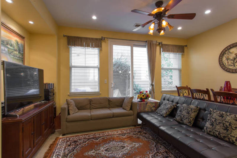 Entire Place 4Bed.3Bath