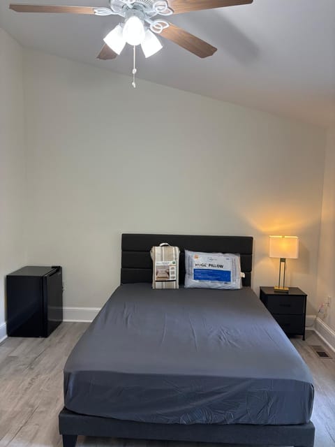 roommates in Undisclosed, Matthews, NC 28104 Live in Weddington (id. 45553) - cirtru.com