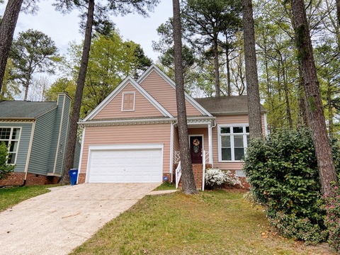 roommates in Raleigh Private room for rent in a house - cirtru.com