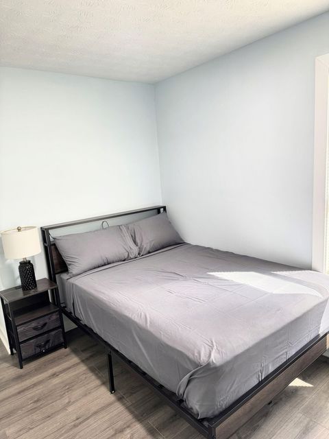 Live in Stone Mountain, a 2 minute walk to transit stop Redan Rd@Mainstreet Valley Dr (id. 22934)