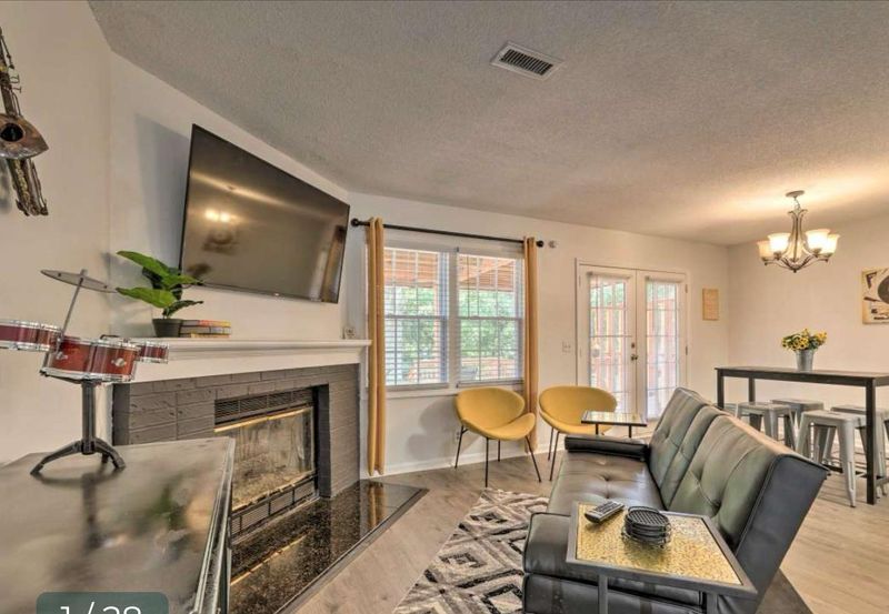 roommates in Undisclosed, Antioch, TN 37013 Antioch Gem! Large deck and Modern Comfort (id. 13203) - cirtru.com