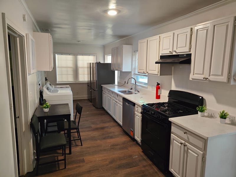roommates in Undisclosed, Atlanta, GA 30311 Live in quiet Adams Park in a newly renovated home with ample off street parking. (id. 42178) - cirtru.com