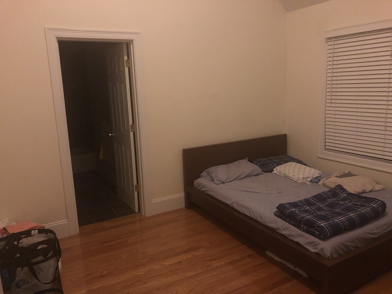Private Room in 3Bed.3Bath