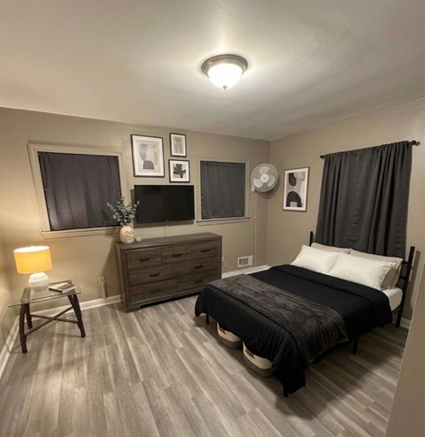 Entire Place 3Bed.1Bath