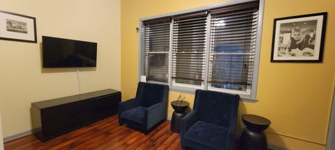 Stay in Wicker Park (id. 20750)