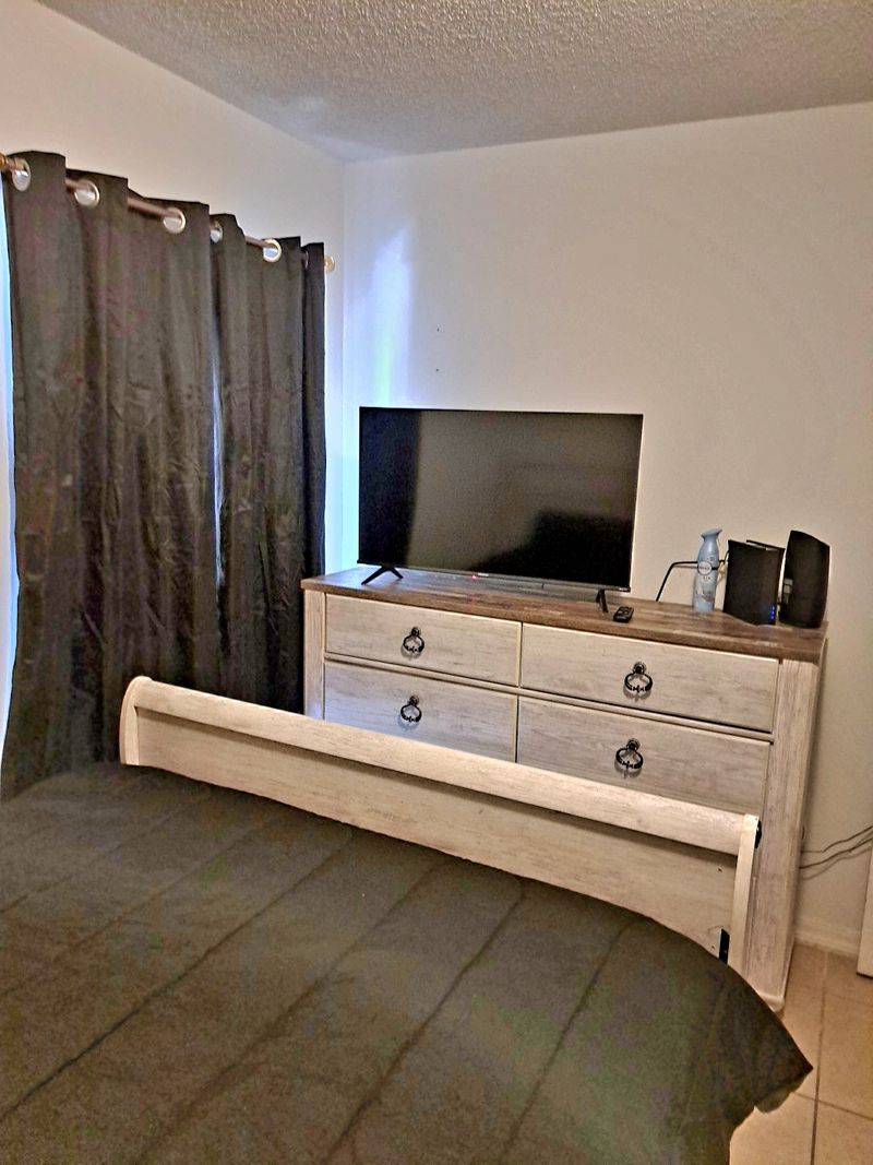 roommates in Davenport Room1Bed.1Bath - cirtru.com