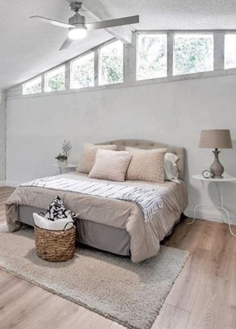 Modern & Beautiful Clearwater Home with Spacious Backyard - Fully Remodeled! (id. 10067)