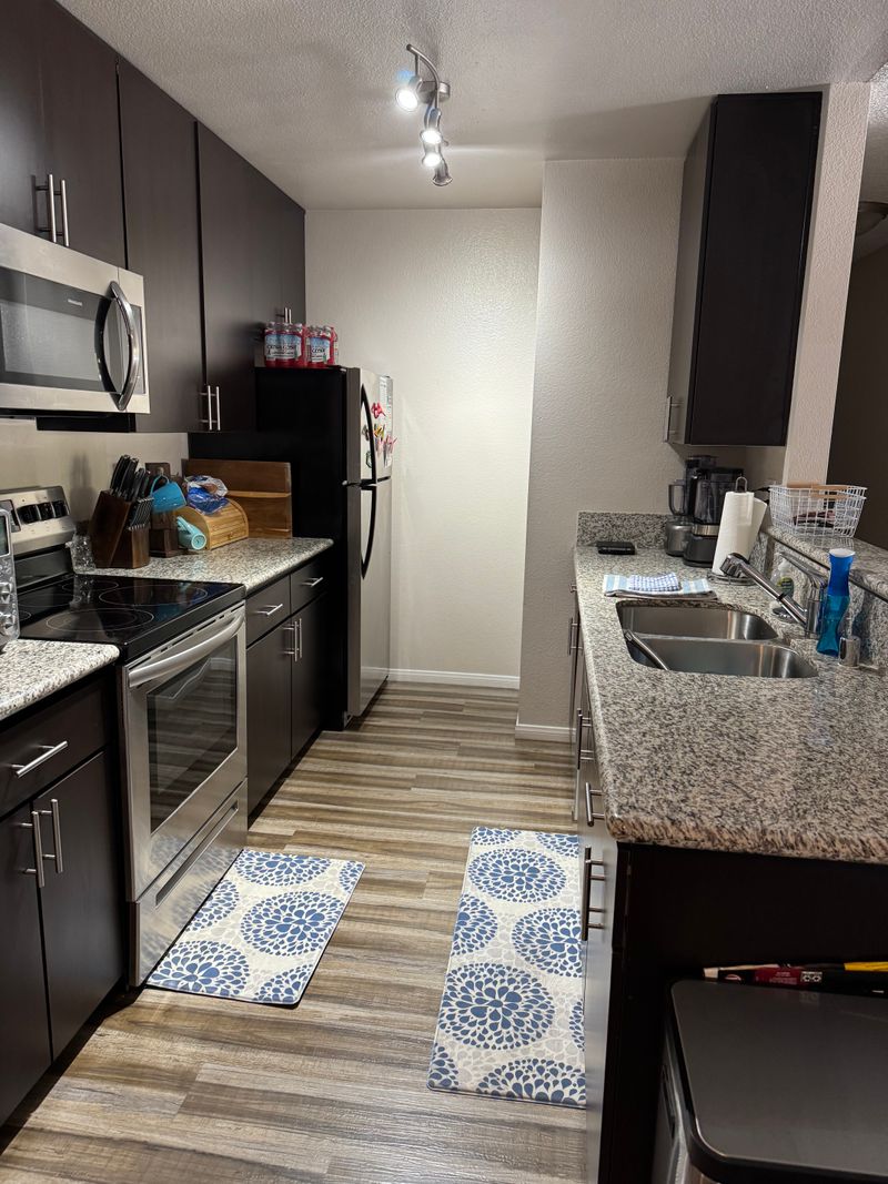 roommates in Carlsbad Private Room in 2Bed.2Bath - cirtru.com