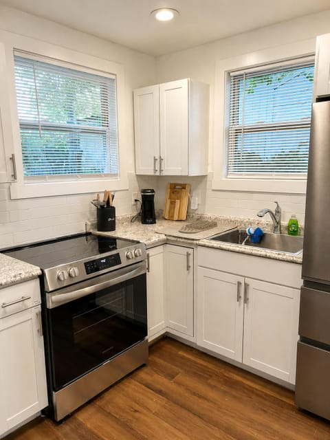 roommates in Undisclosed, Nashville, TN 37207 The Nash House Retreat (id. 35598) - cirtru.com