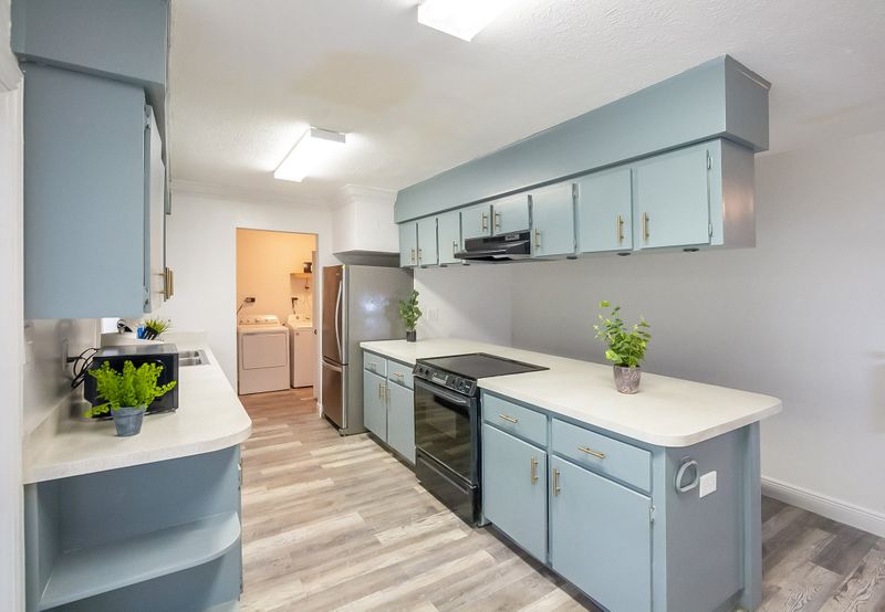 Plant City House with Dining area. Newly-renovated & comfortable (id. 2566)