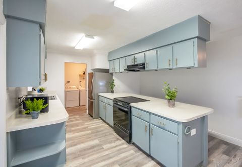 roommates in Undisclosed, Plant City, FL 33563 Plant City House with Dining area. Newly-renovated & comfortable (id. 2566) - cirtru.com